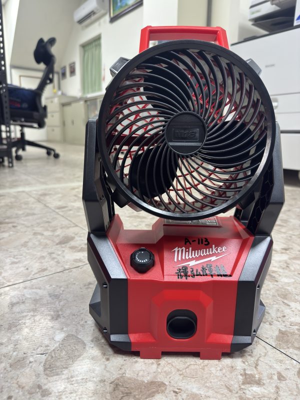 A-113 米沃奇-18V 鋰電精銳無碳刷配套電扇