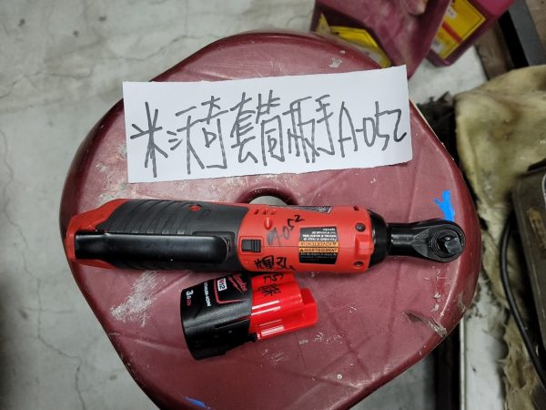 A-052 米沃奇-棘輪扳手3/8"