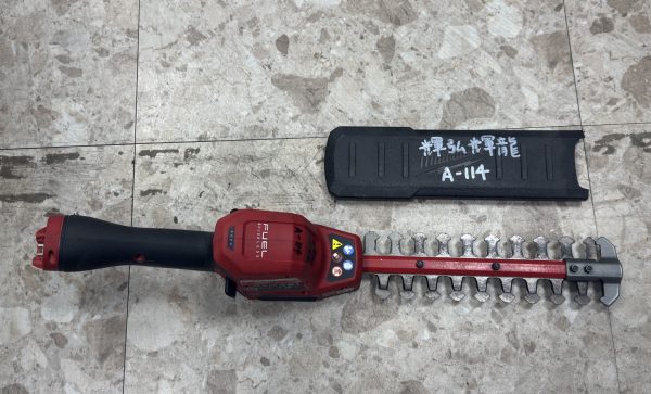 A-114 米沃奇-12V鋰電無碳刷8吋修籬機：圖片 3